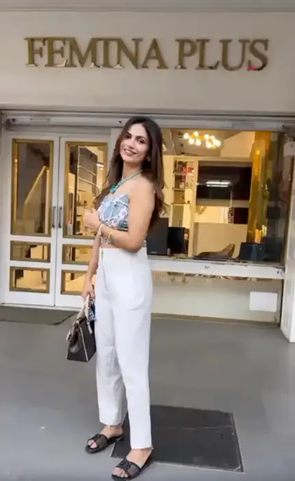 Salon facility image