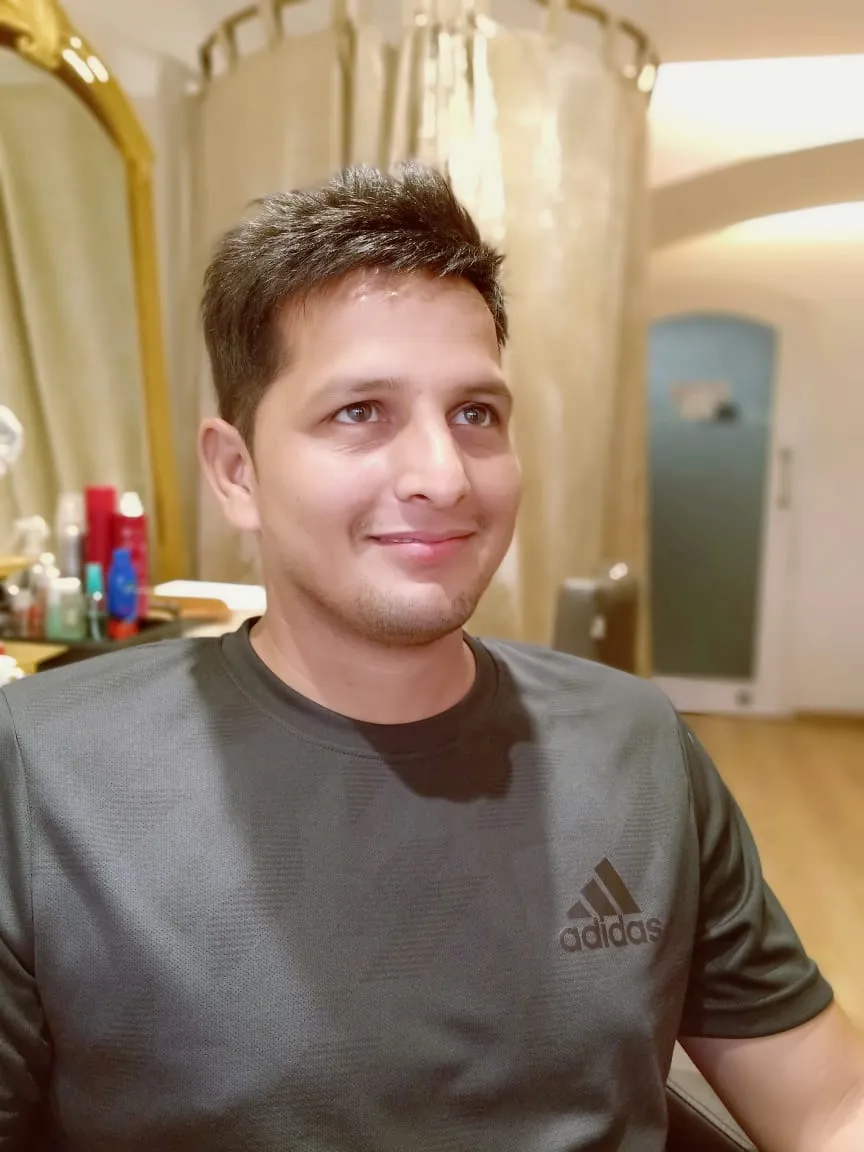 Salon facility image